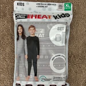 32 Degrees Kids Gray Snowflake Heat Set-Size XL